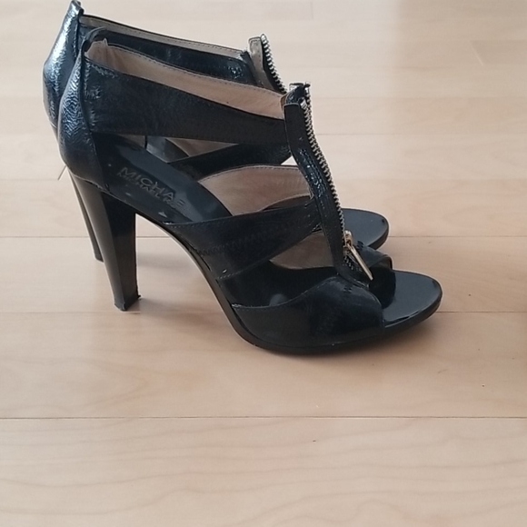 Michael Kors Sandals - Picture 2 of 4